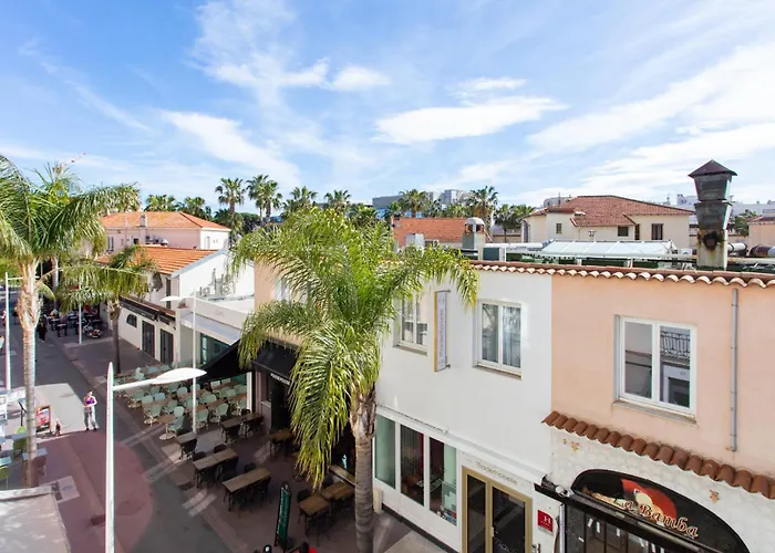 3p Au Coeur De Juan Les Pins *