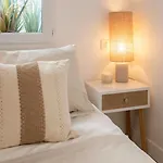 Apartment 2br - Heart Of Juan-les-pins