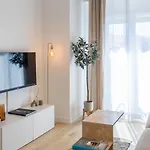 2br - Heart Of Juan-les-pins
