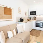 Apartment 2br - Heart Of Juan-les-pins Antibes