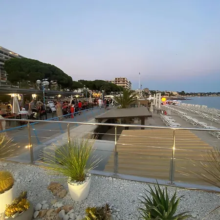 3p Au Coeur De Juan Les Pins * Антиб