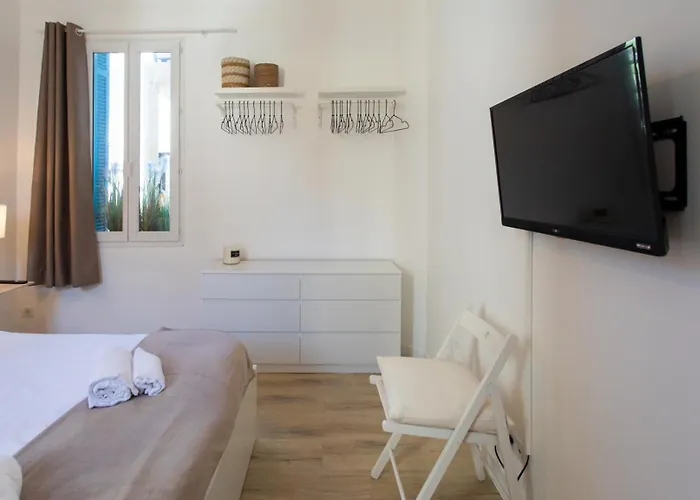 Апартаменты 3p Au Coeur De Juan Les Pins *