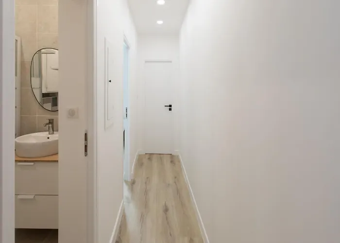 Апартаменты 3p Au Coeur De Juan Les Pins *