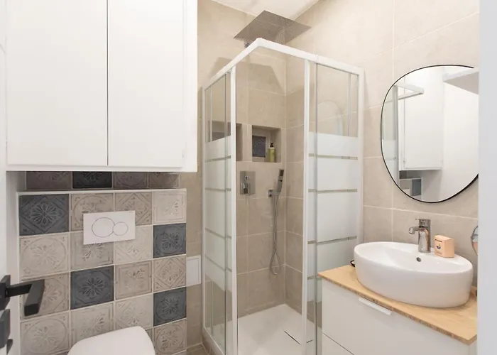 Апартаменты 3p Au Coeur De Juan Les Pins *